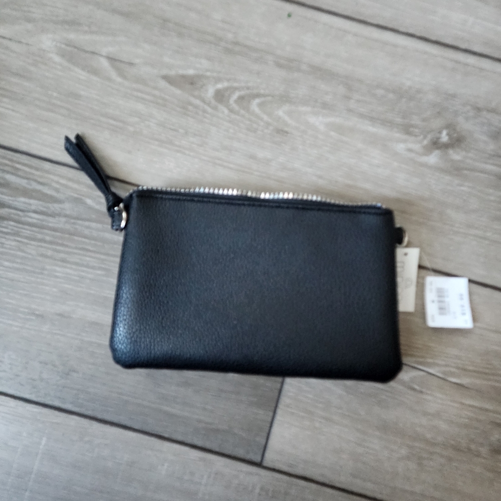 Black clutch